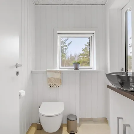 Dom wakacyjny 3 Bedroom Awesome In