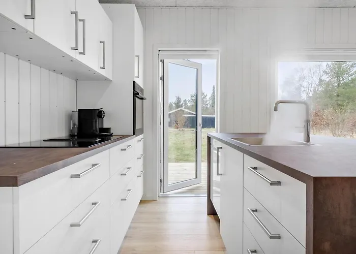 3 Bedroom Awesome In 펜션 *