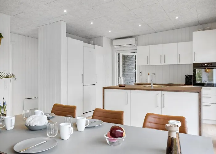 3 Bedroom Awesome In 펜션