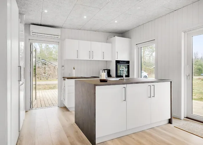 Сasa de vacaciones 3 Bedroom Awesome In *